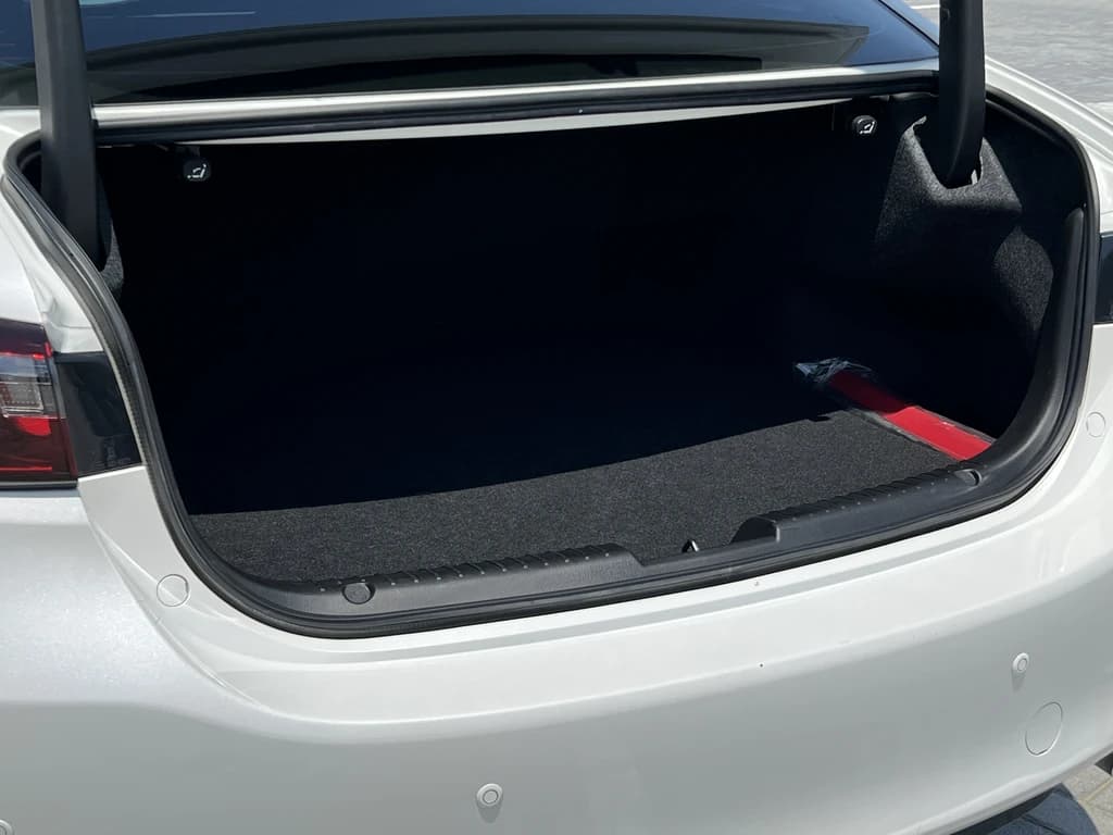 Mazda 6 2023 White trunk interior