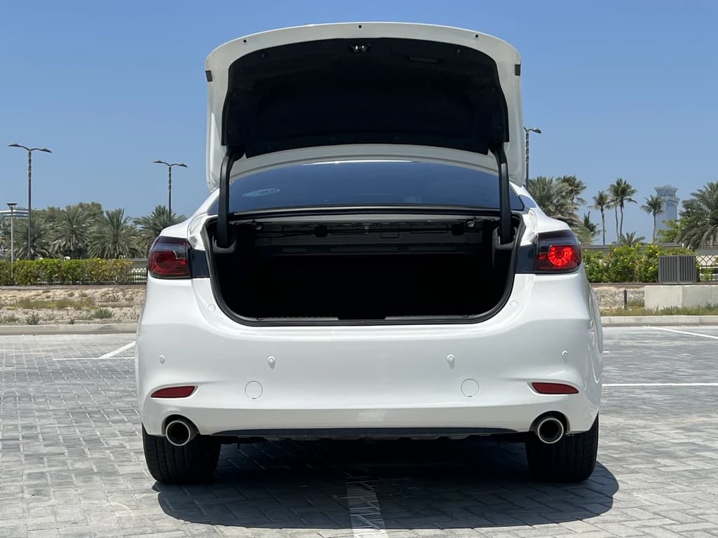 Mazda 6 2023 White trunk open