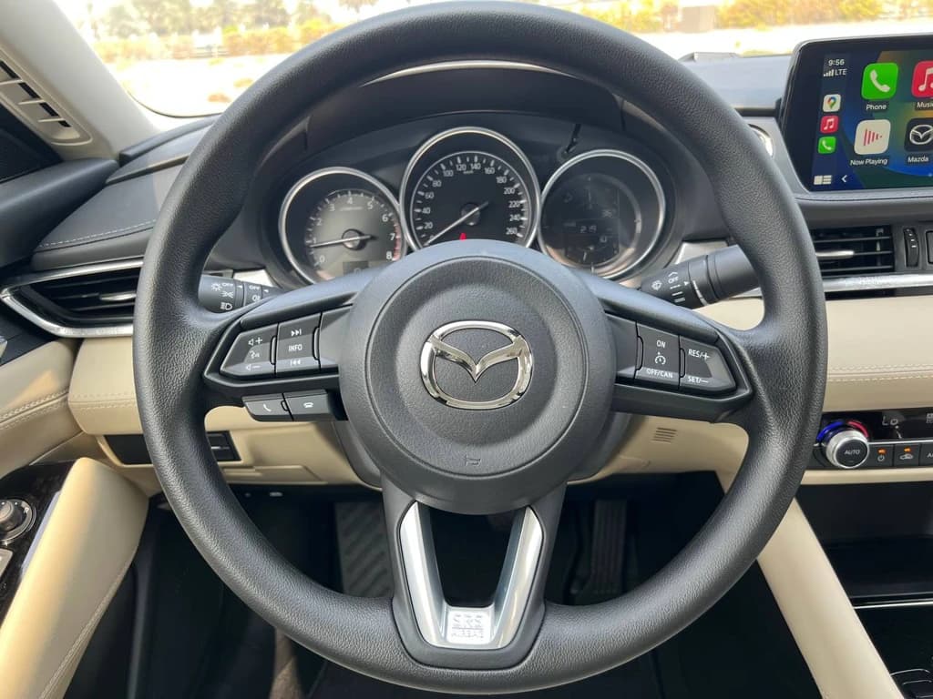Mazda 6 2024 Blue steering wheel