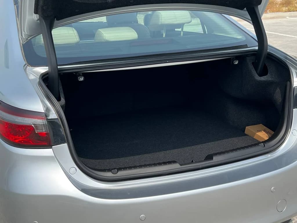 Mazda 6 2024 Silver trunk interior
