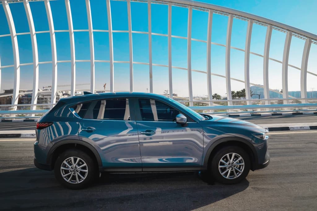 Mazda CX-5 2023 Blue side right