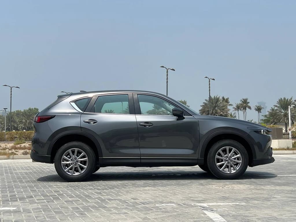 Mazda CX-5 2024 Gray side right