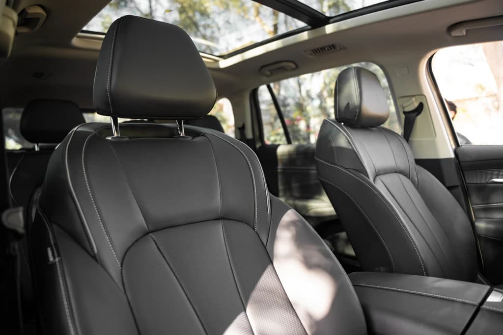 MG RX9 2025 Beige front seats