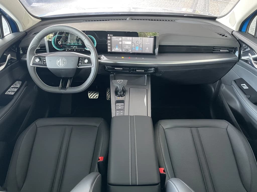 MG Whale 2024 Blue dashboard