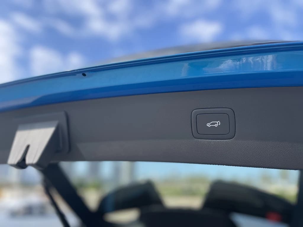 MG Whale 2024 Blue trunk open