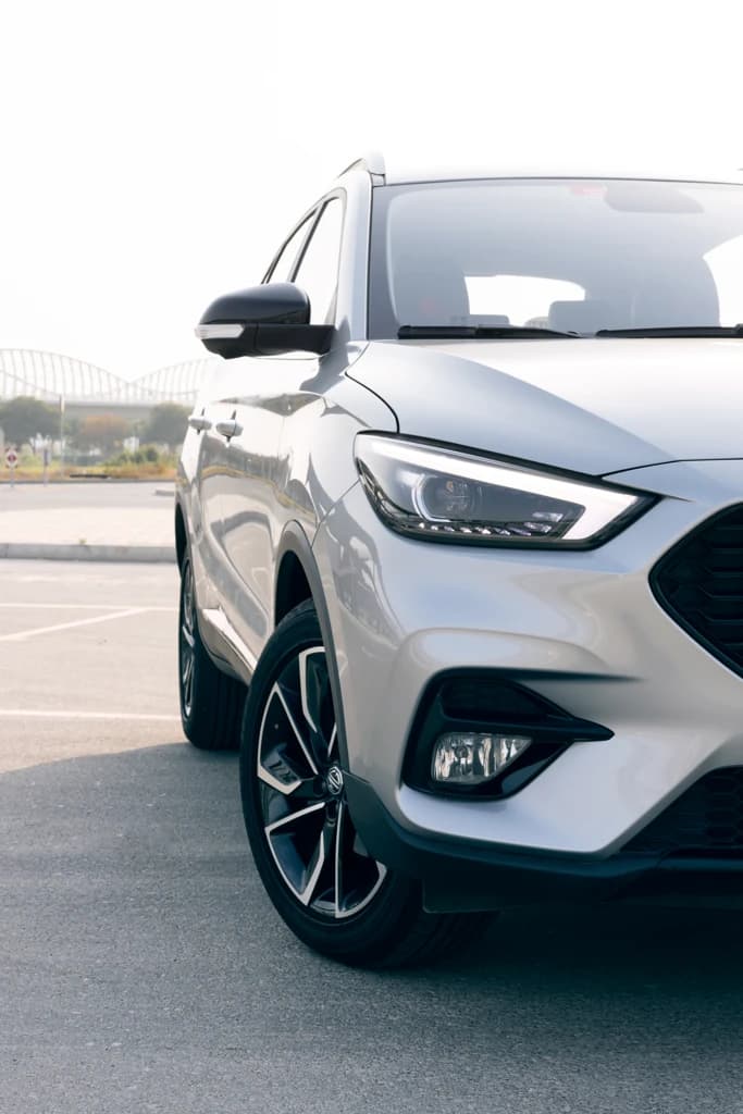 MG ZS 2023 Silver headlight