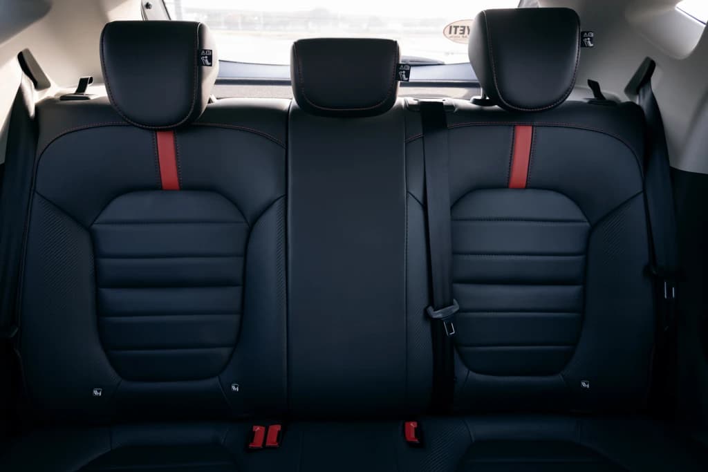 MG ZS 2023 Silver rear seats