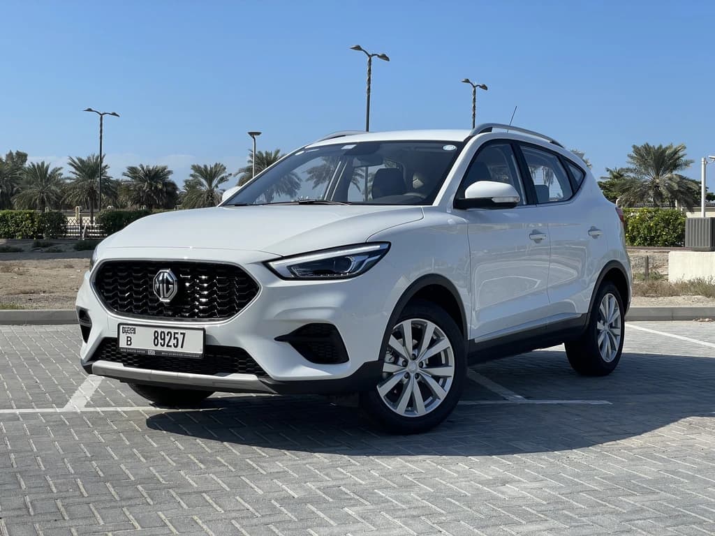MG ZS 2024 White front side