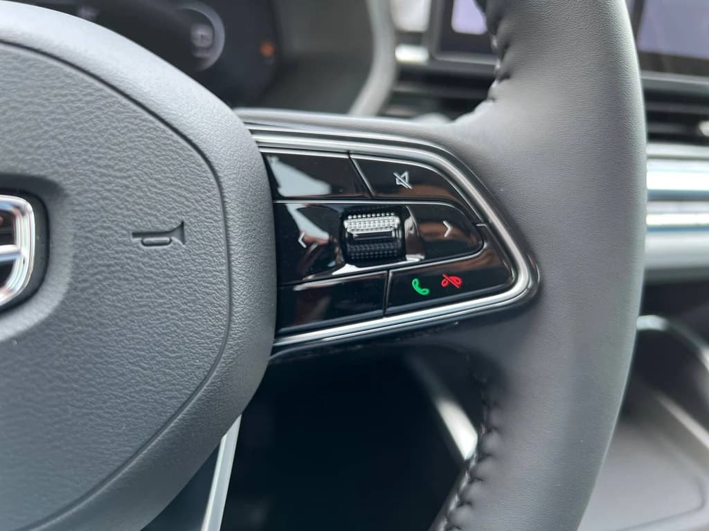 MG3 2024 Blue steering wheel