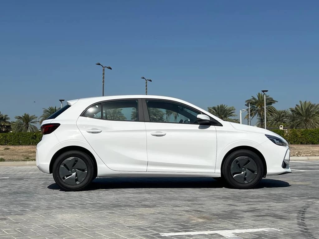 MG3 2024 White side right