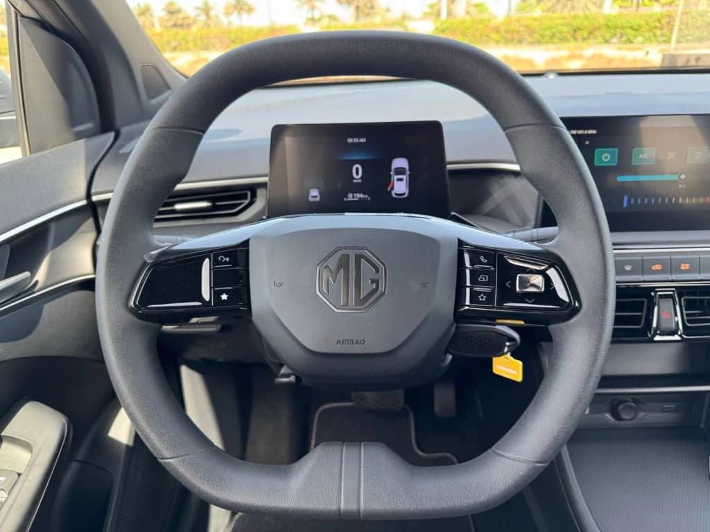 MG3 2025 Silver steering wheel