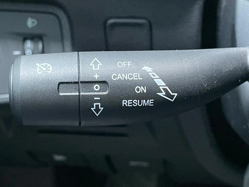 MG5 2022 Blue dashboard