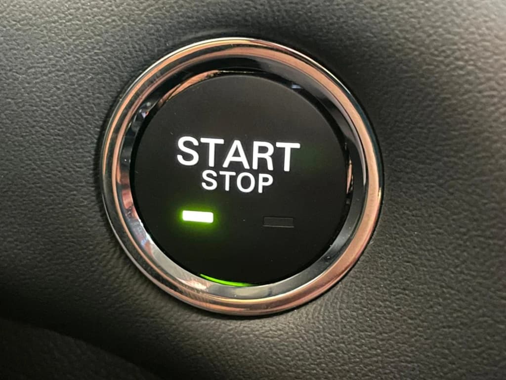 MG5 2022 Blue dashboard