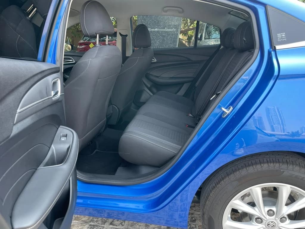 MG5 2022 Blue rear seats