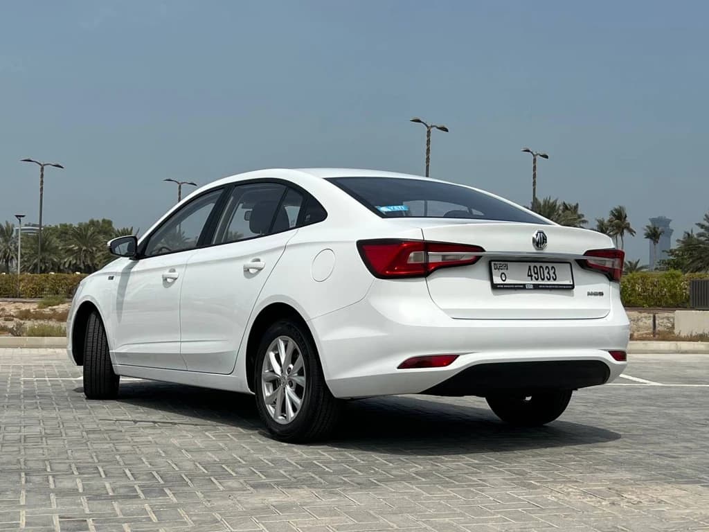 MG5 2024 White rear side