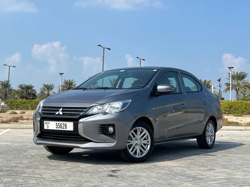 Mitsubishi Attrage 2023 Gray front side
