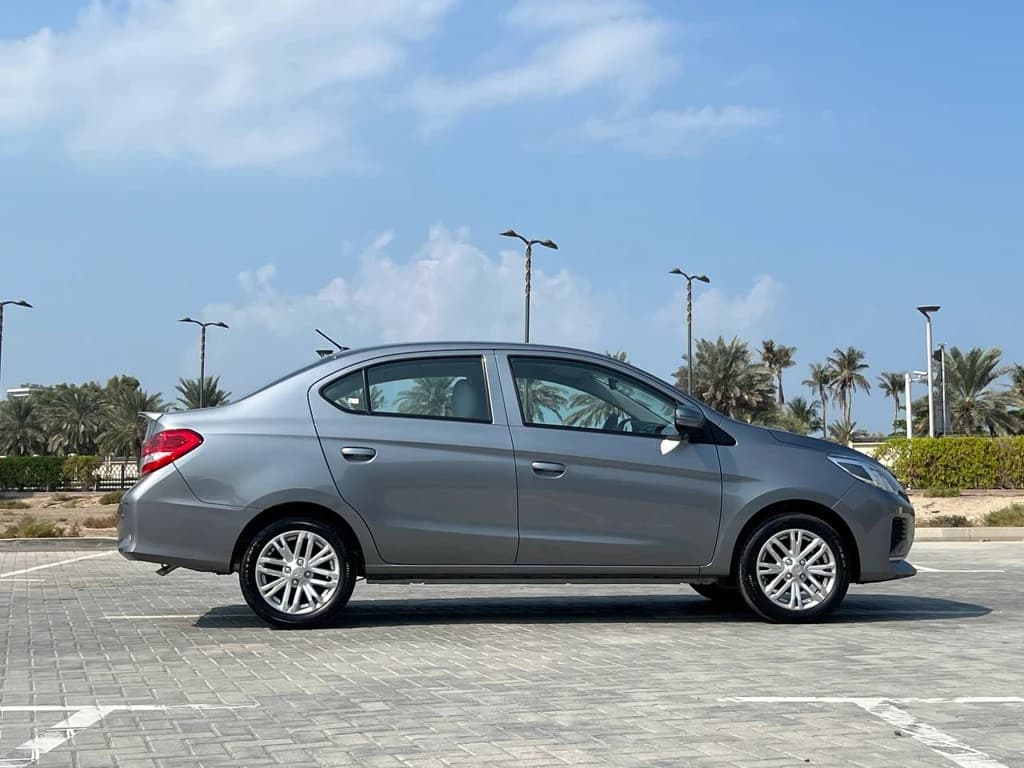 Mitsubishi Attrage 2023 Gray side right
