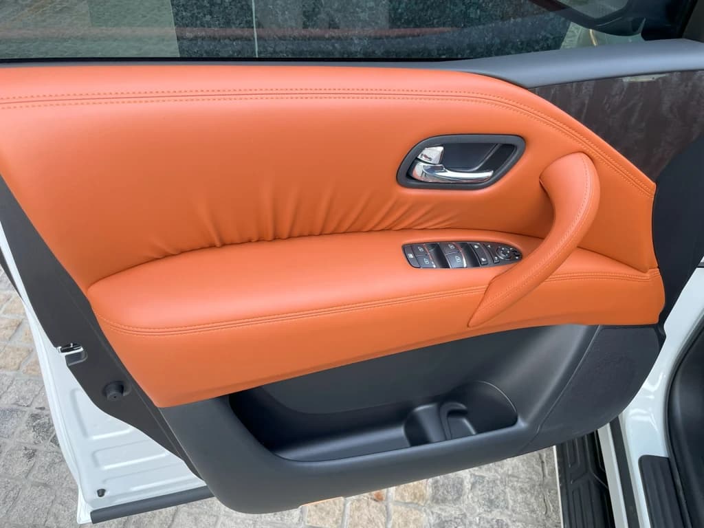 Nissan Patrol 2024 White door panel
