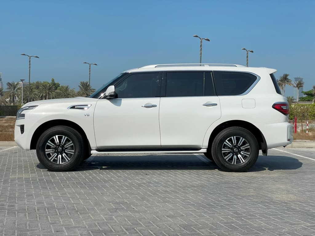 Nissan Patrol 2024 White side left