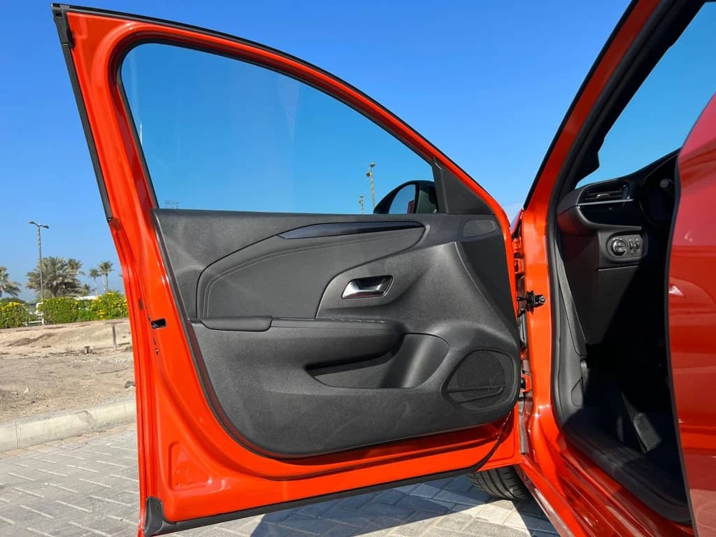 Opel Corsa 2023 Orange door panel