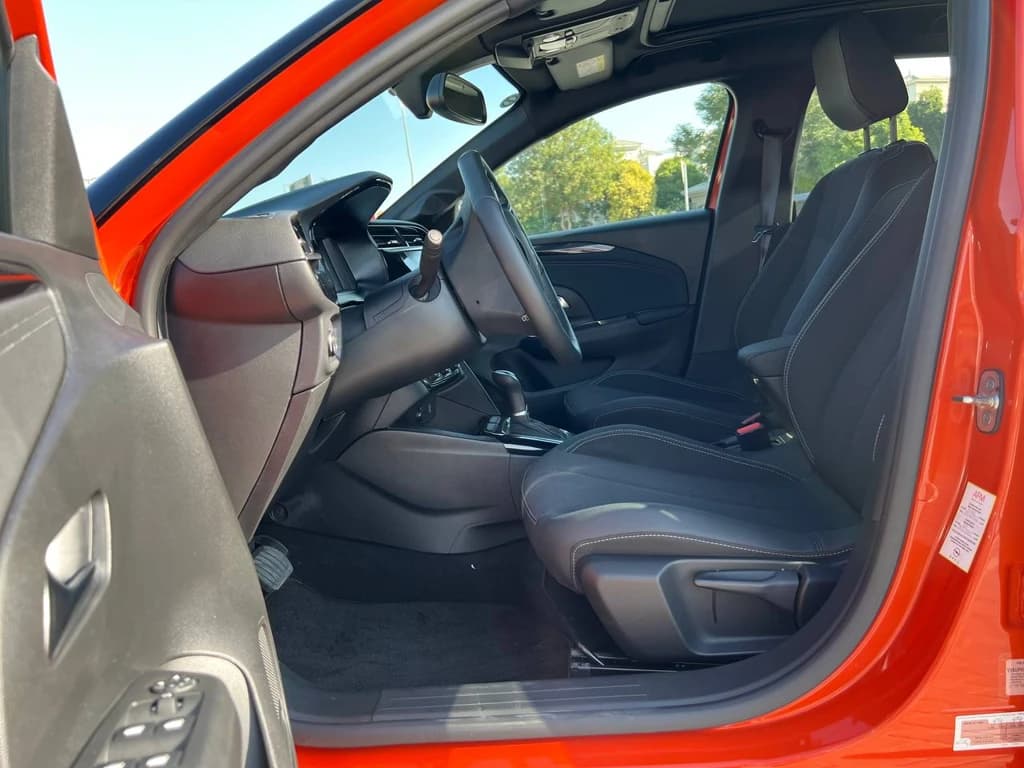 Opel Corsa 2023 Orange front seats
