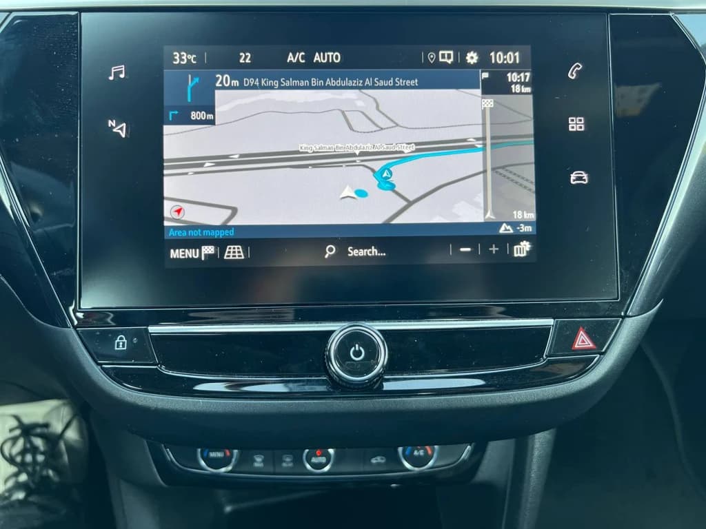 Opel Corsa 2023 Orange infotainment screen