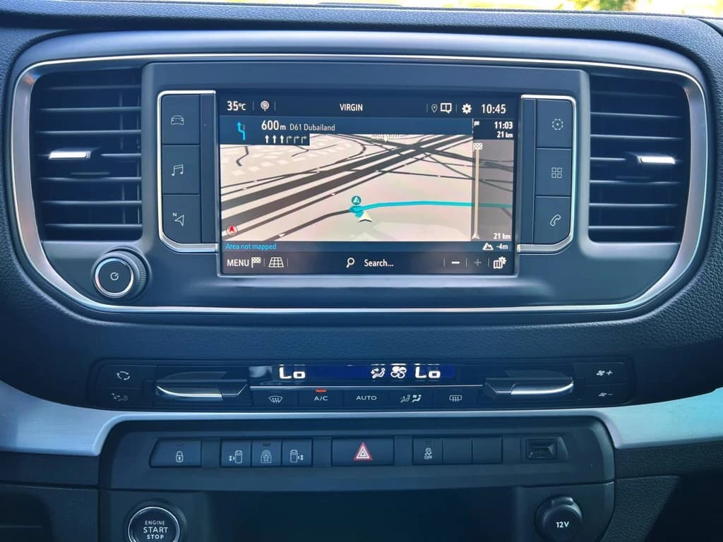 Opel Zafira 2023 Gray infotainment screen