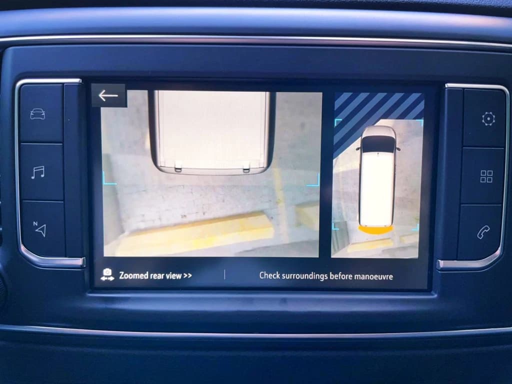 Opel Zafira 2023 Gray infotainment screen