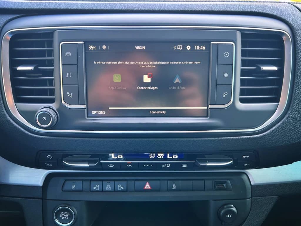 Opel Zafira 2023 Gray infotainment screen