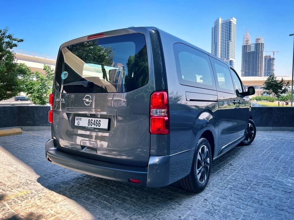 Opel Zafira 2023 Gray rear side