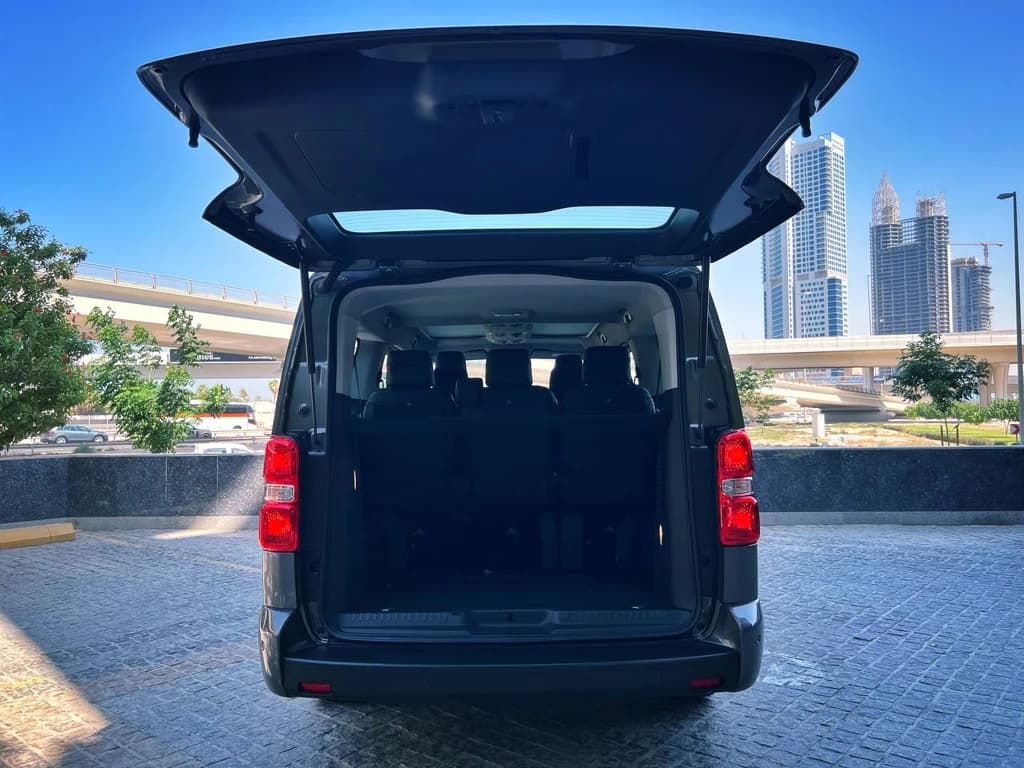 Opel Zafira 2023 Gray trunk open