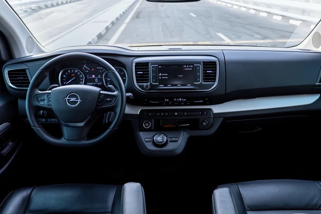 Opel Zafira 2023 Gray dashboard