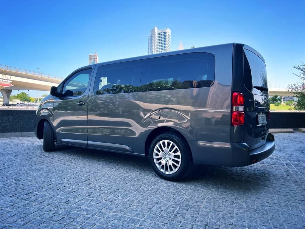 Opel Zafira 2023 Gray rear side