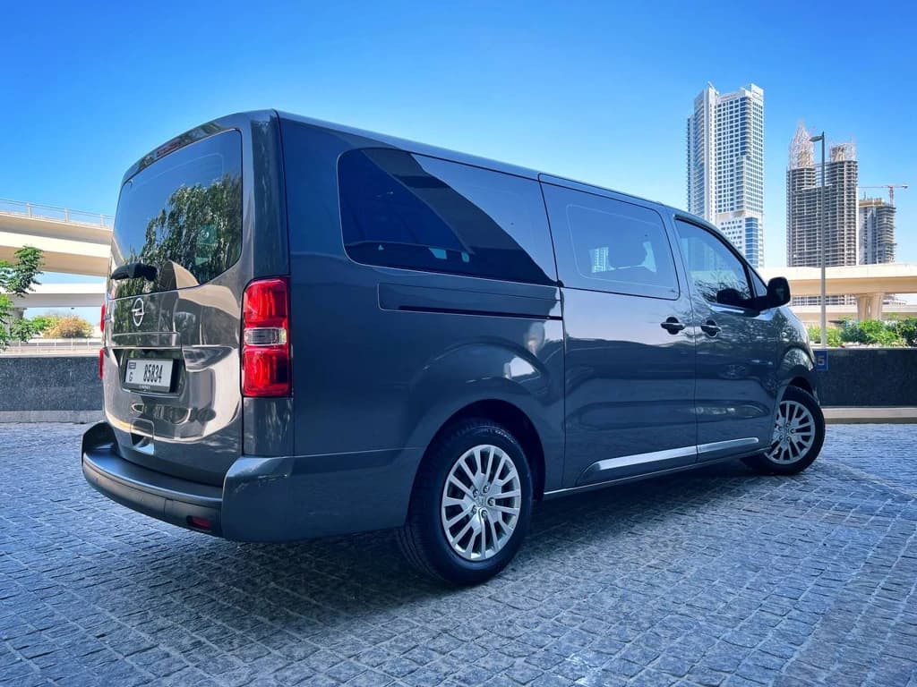 Opel Zafira 2023 Gray rear side