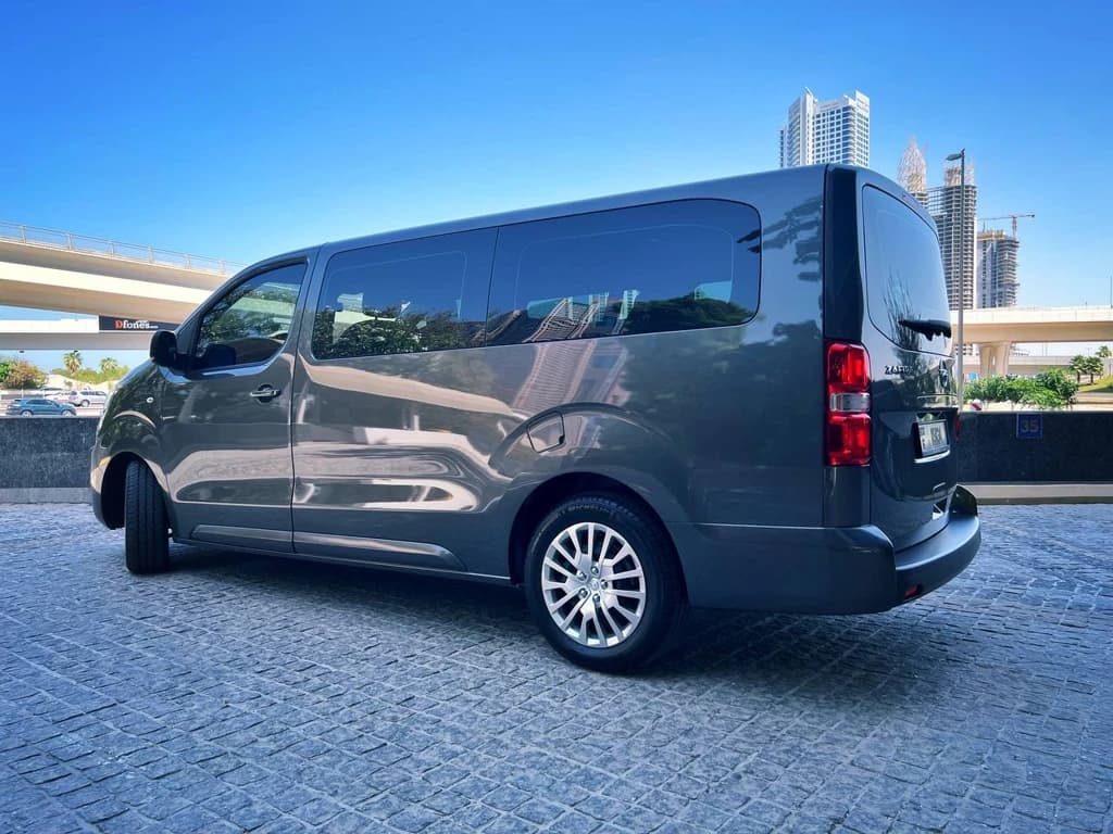 Opel Zafira 2023 Gray rear side