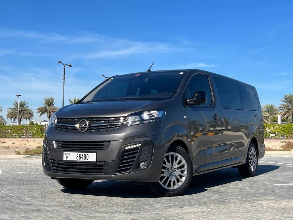 Opel Zafira 2023 Gray front side