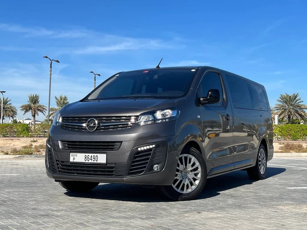 Opel Zafira 2023 Gray front side