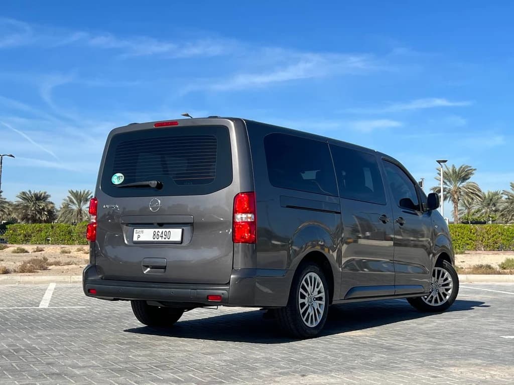 Opel Zafira 2023 Gray rear side