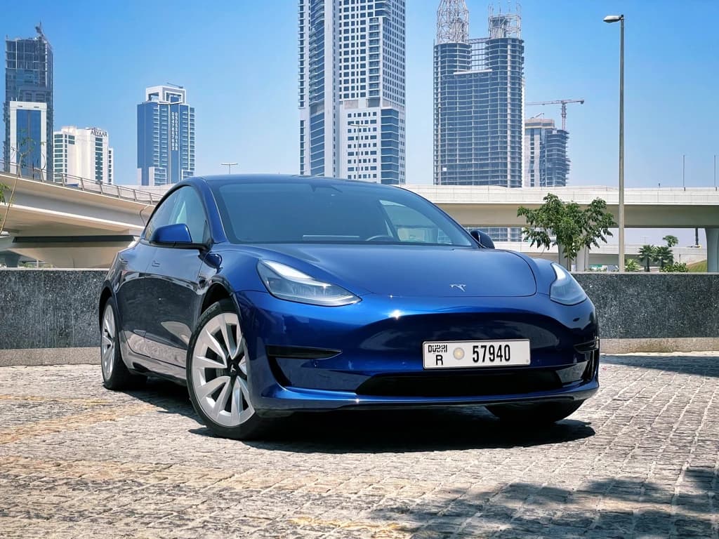 Tesla Model 3 2021 Blue front side