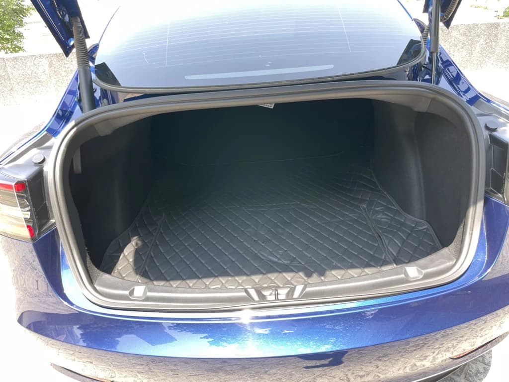 Tesla Model 3 2021 Blue trunk open