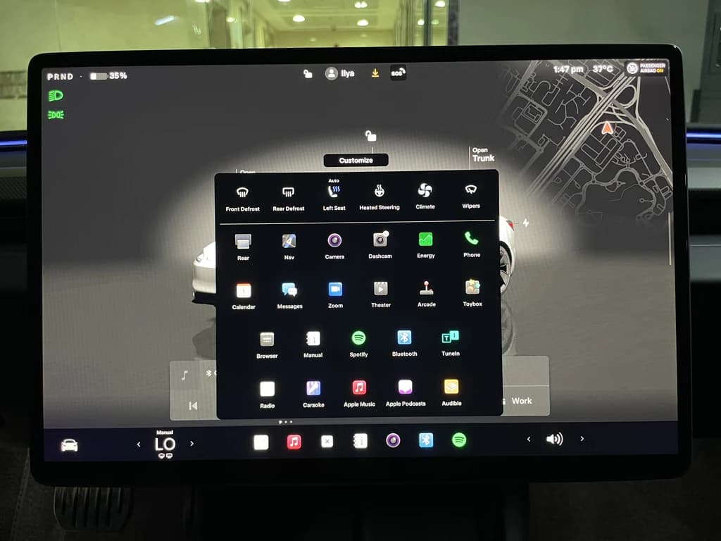 Tesla Model 3 Performance 2024 White infotainment screen