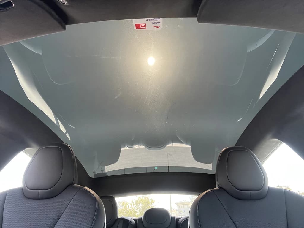 Tesla Model S 2023 Blue sunroof