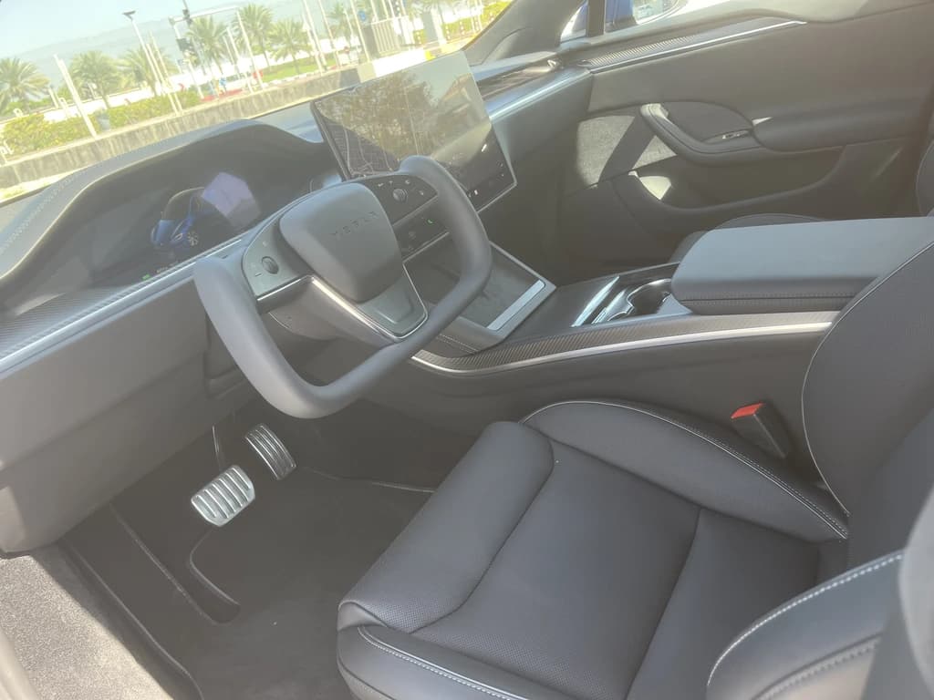 Tesla Model S 2023 Blue interior front
