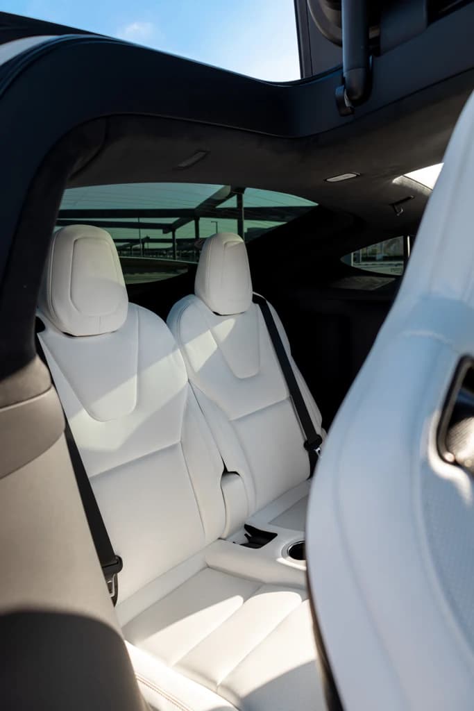 Tesla Model X 2023 White rear seats