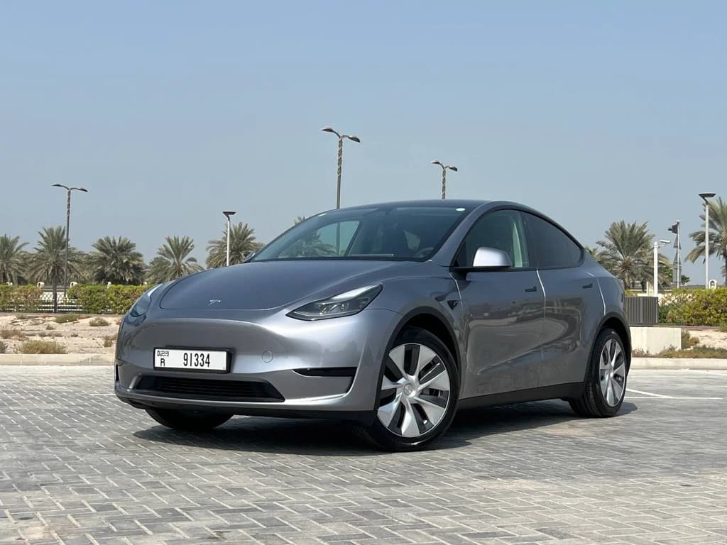Tesla Model Y 2023 Gray front side