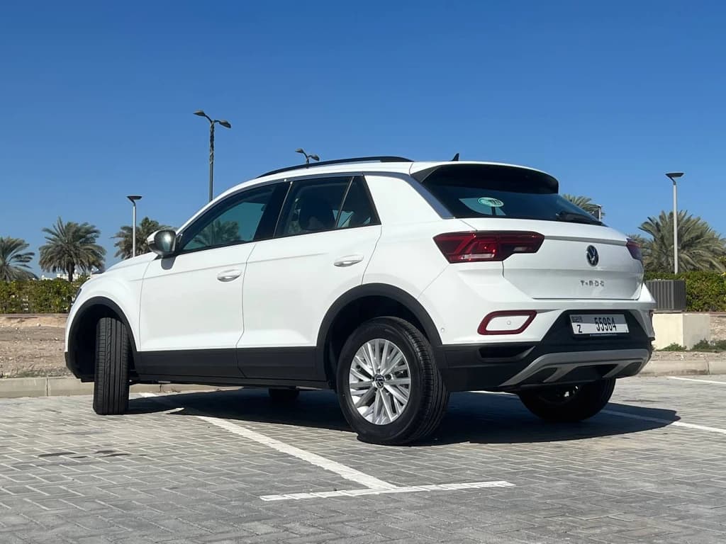 Volkswagen T-Roc 2023 White rear side