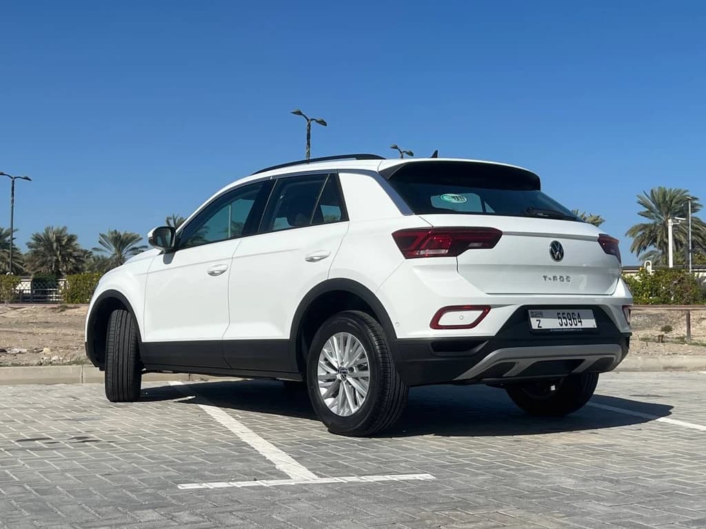 Volkswagen T-Roc 2023 White rear side