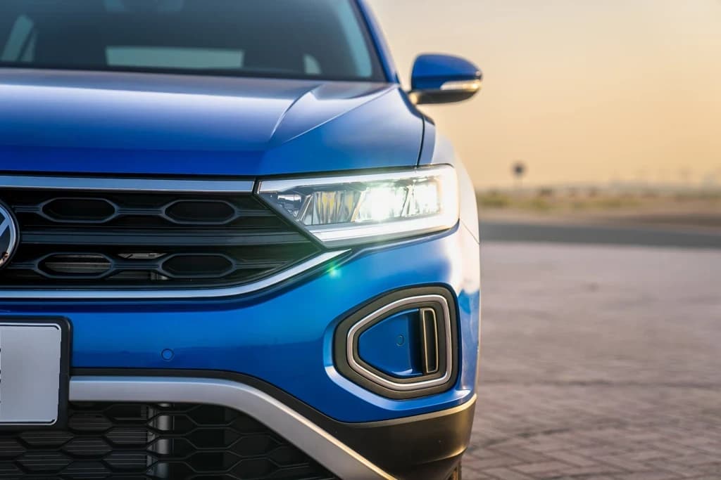 Volkswagen T-Roc 2024 Blue headlight
