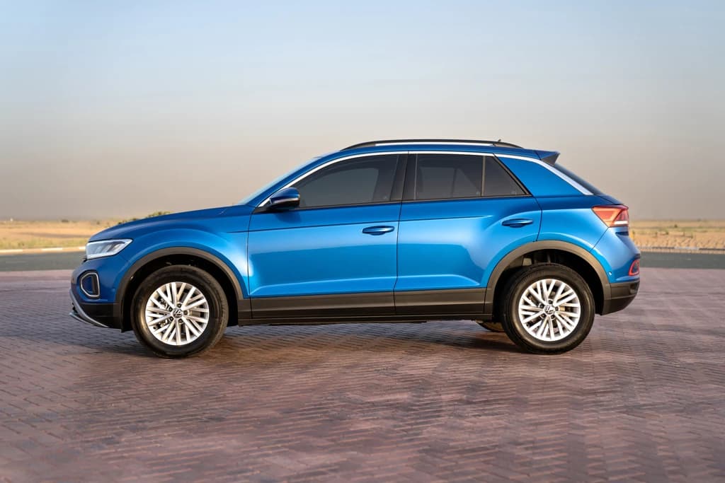 Volkswagen T-Roc 2024 Blue side left